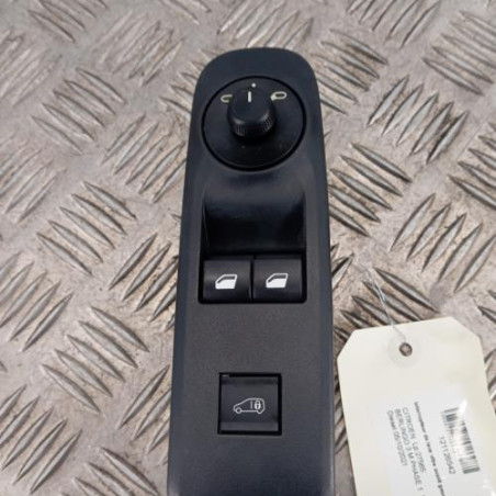 Interrupteur de leve vitre avant gauche CITROEN BERLINGO 3 M Photo n°1