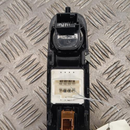 Interrupteur de leve vitre avant gauche CITROEN BERLINGO 3 M