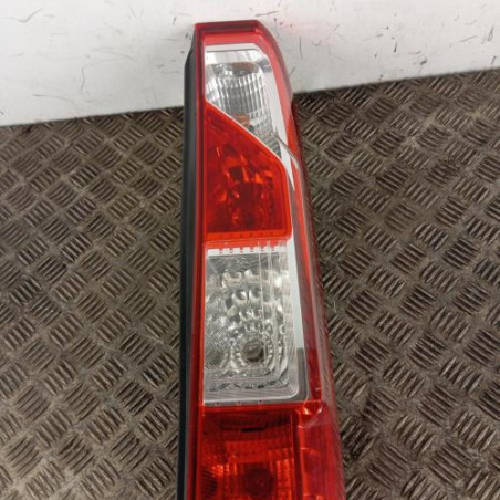 Feu arriere principal droit (feux) RENAULT MASTER 3 Photo n°1