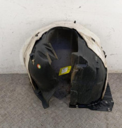 Pare boue avant gauche PEUGEOT 208 2 Photo n°1