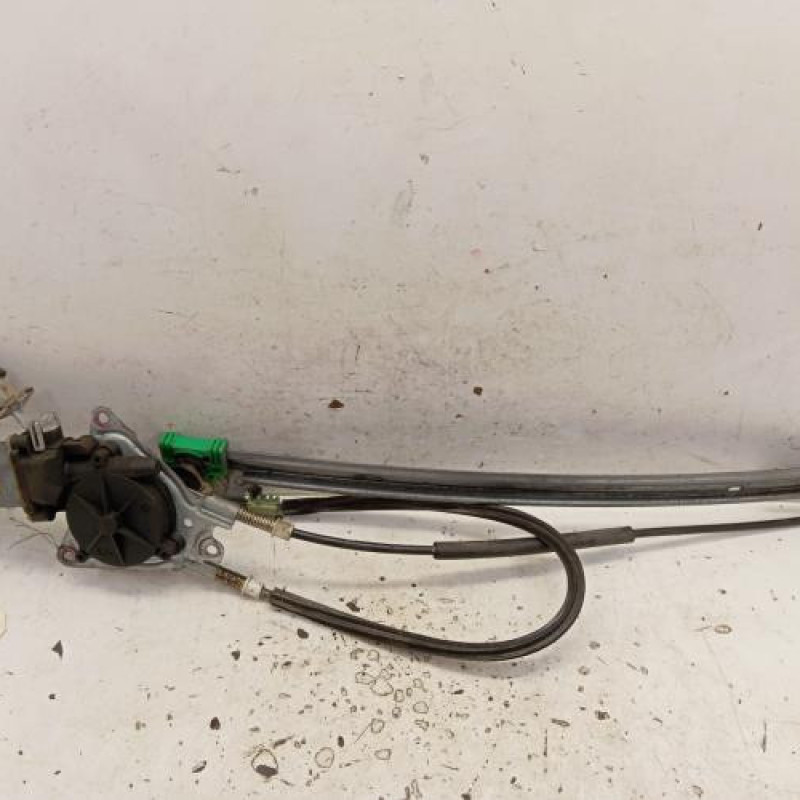 Leve vitre electrique avant gauche PEUGEOT 306