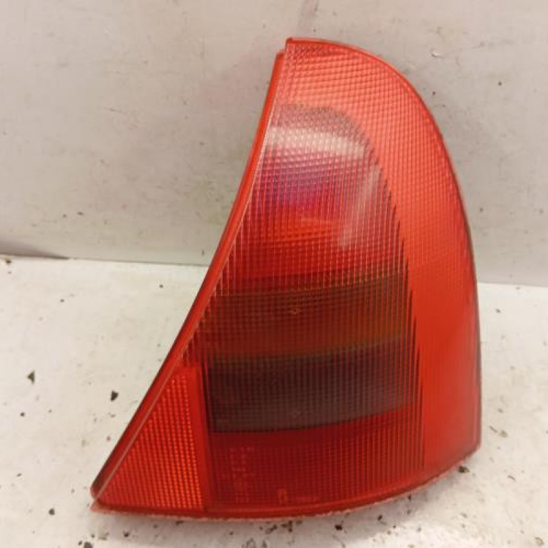 Feu arriere principal droit (feux) RENAULT CLIO 2