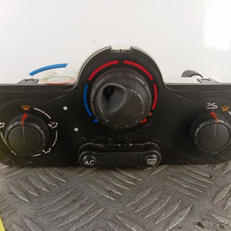 Commande chauffage RENAULT CLIO 3 Commande chauffage RENAULT CLIO 3