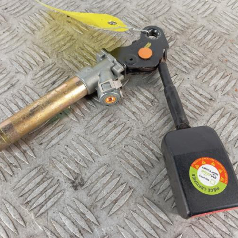 Attache ceinture avant gauche CITROEN SAXO