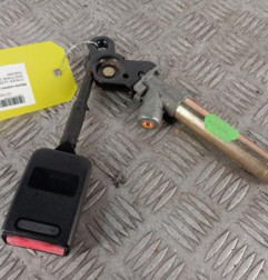 Attache ceinture avant gauche CITROEN SAXO