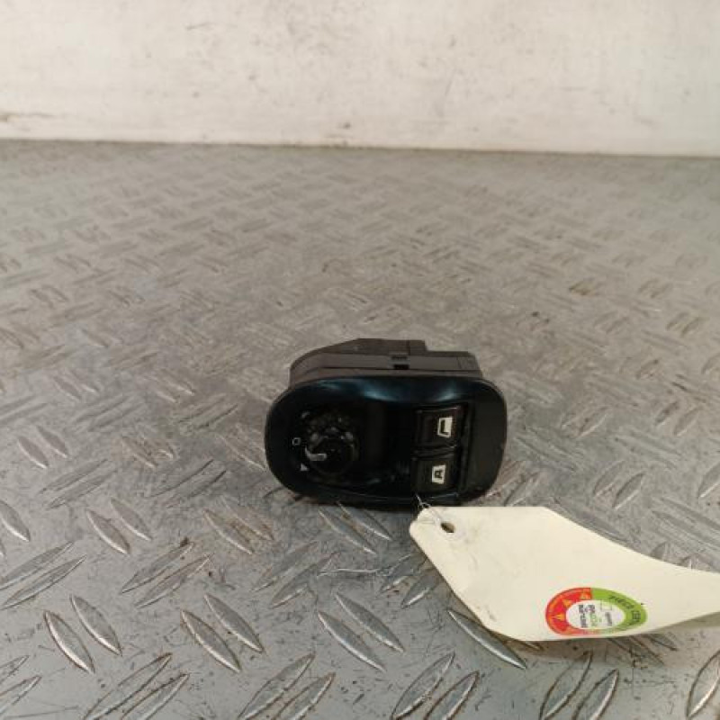 Interrupteur de leve vitre avant gauche PEUGEOT 206