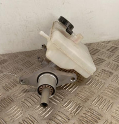 Maitre cylindre (freinage) RENAULT MASTER 3 Photo n°4