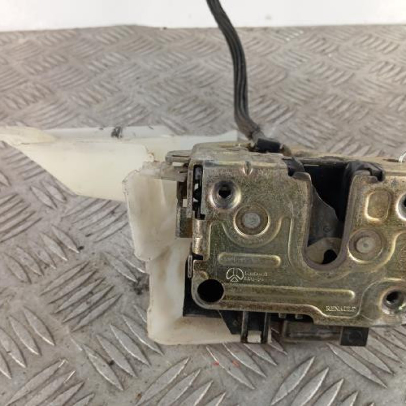 Serrure avant gauche RENAULT CLIO 2