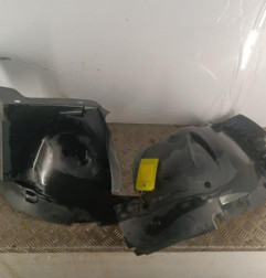 Pare boue avant droit RENAULT TRAFIC 2 Photo n°1