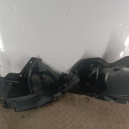 Pare boue avant gauche RENAULT TRAFIC 2