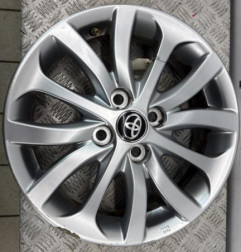 Jante TOYOTA YARIS 3 Photo n°1