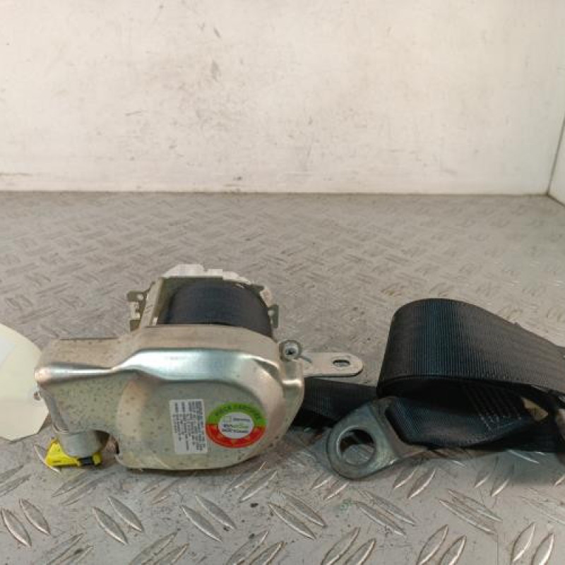 Ceinture avant gauche TOYOTA AYGO 1
