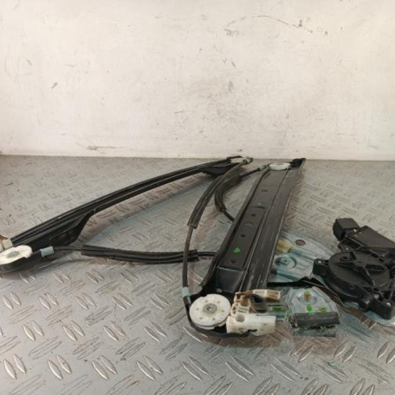 Leve vitre electrique avant gauche OPEL MERIVA B