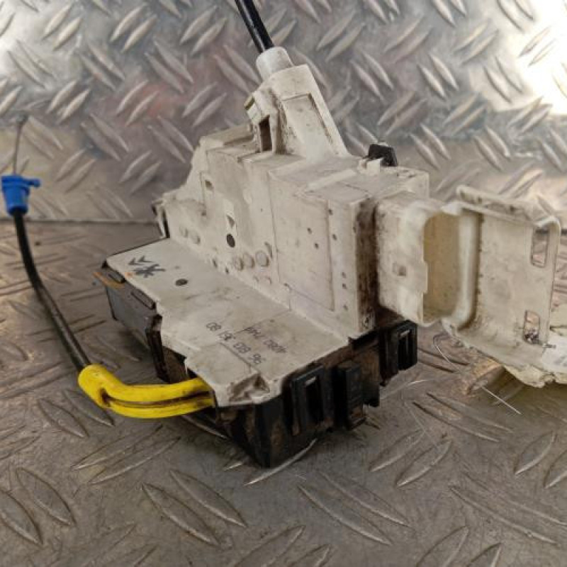 Serrure de porte de coffre droite CITROEN JUMPY 2