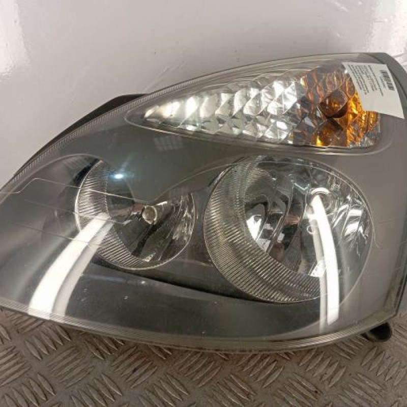 Optique avant principal gauche (feux)(phare) RENAULT CLIO 2
