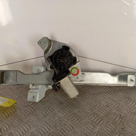Leve vitre electrique avant droit DACIA DUSTER 1 Photo n°1