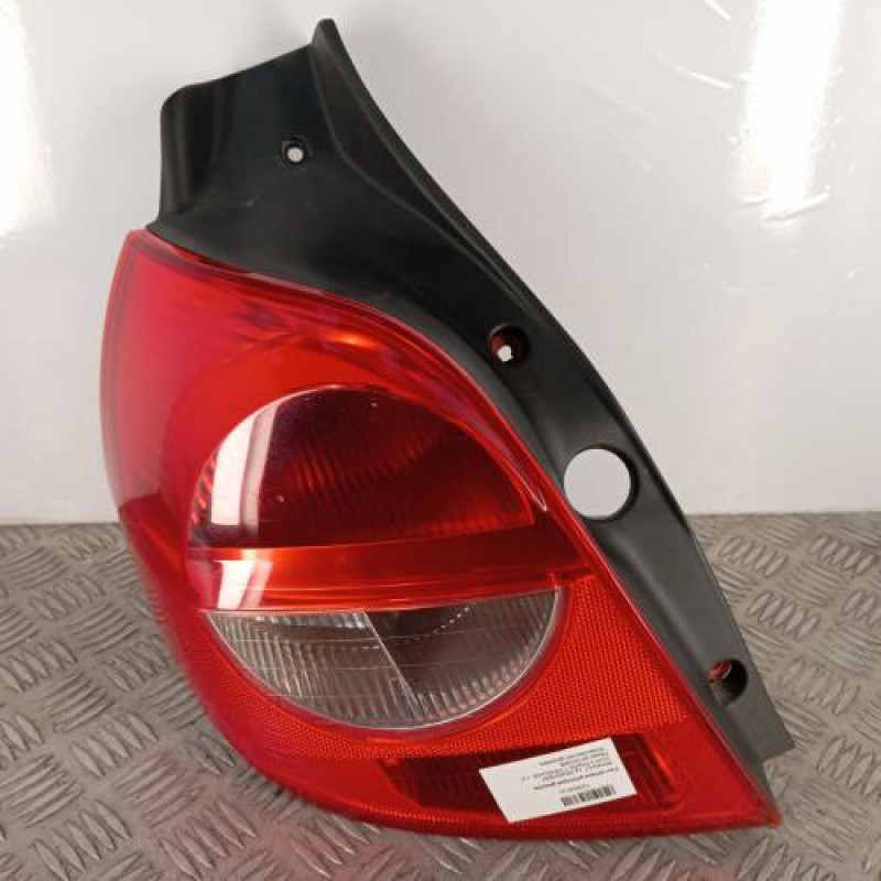 Feu arriere principal gauche (feux) RENAULT CLIO 3