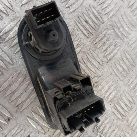 Interrupteur de leve vitre avant gauche RENAULT TRAFIC 2
