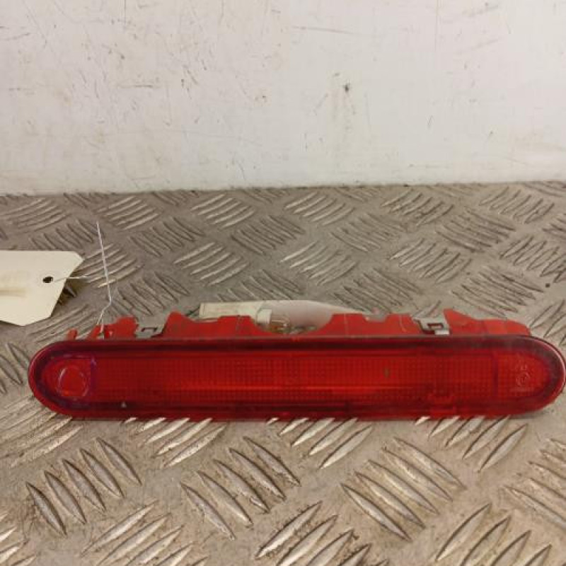 Feu arriere stop central RENAULT KANGOO 2