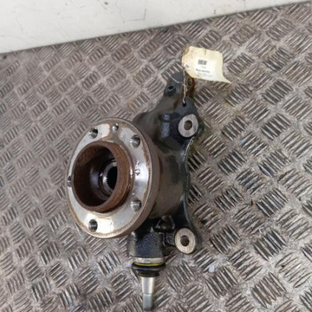 Moyeu avant droit RENAULT MASTER 3