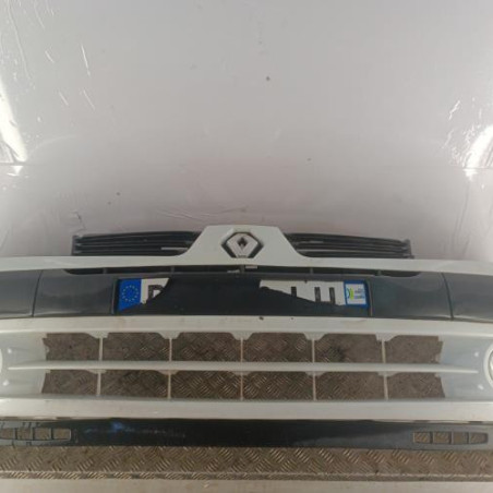 Pare choc avant RENAULT CLIO 2 Photo n°1