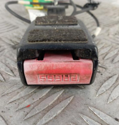 Attache ceinture avant gauche DACIA DUSTER 1 Photo n°3