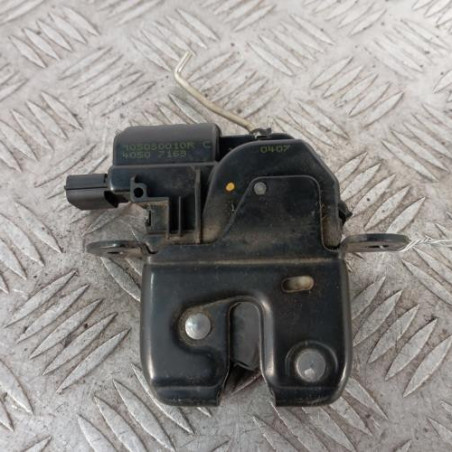 Serrure de hayon DACIA DUSTER 1 Photo n°1
