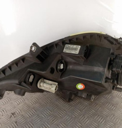 Optique avant principal droit (feux)(phare) RENAULT TRAFIC 2