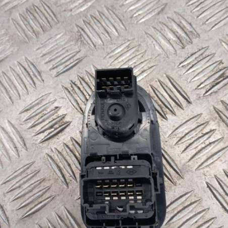 Interrupteur de leve vitre avant gauche RENAULT KANGOO 2