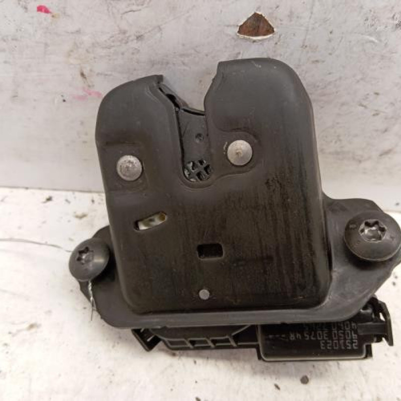 Serrure de hayon RENAULT KANGOO 3