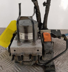 Bloc ABS (freins anti-blocage) PEUGEOT 3008 2 Photo n°1