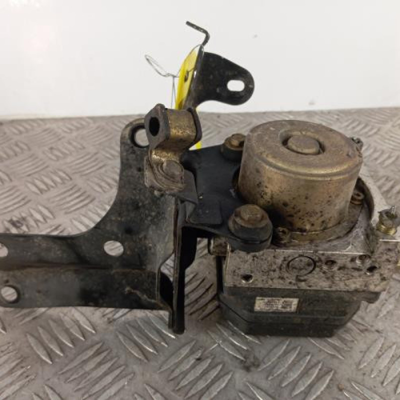 Bloc ABS (freins anti-blocage) NISSAN X-TRAIL 1 Bloc ABS (freins anti-blocage) NISSAN X-TRAIL 1