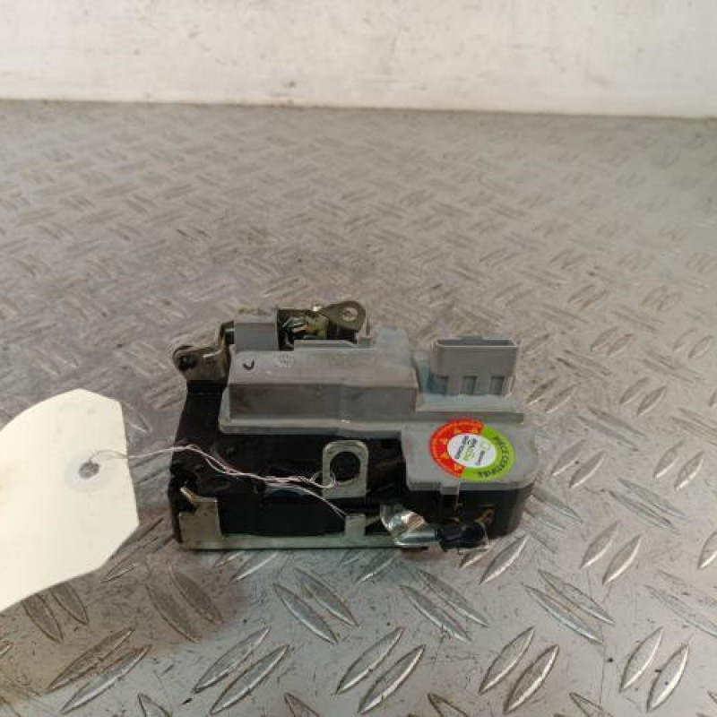 Serrure avant gauche PEUGEOT 206+