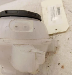 Vase d'expansion VOLKSWAGEN UP Photo n°1