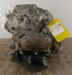 Boite de vitesses OPEL CORSA E Photo n°3