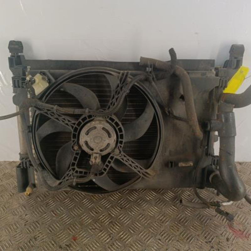 Radiateur eau OPEL CORSA D
