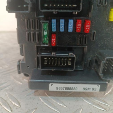 Boitier servitude moteur (BSM) PEUGEOT 206+