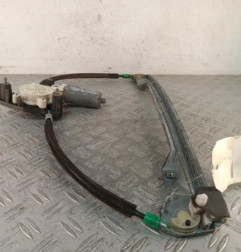 Leve vitre electrique avant droit RENAULT CLIO 2 Photo n°1