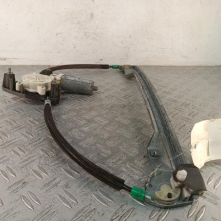 Leve vitre electrique avant droit RENAULT CLIO 2 Photo n°1