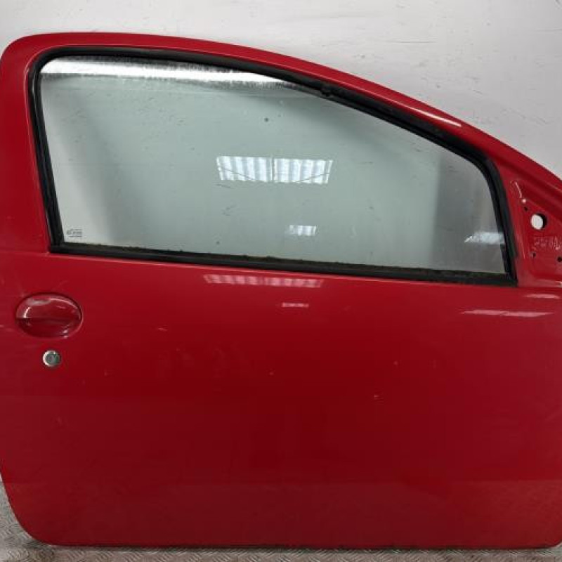 Porte avant droit TOYOTA AYGO 1