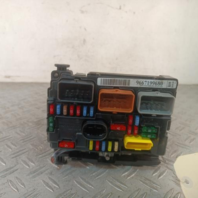 Boitier servitude moteur (BSM) PEUGEOT 207