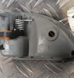 Poignee interieur avant droit RENAULT TWINGO 1
