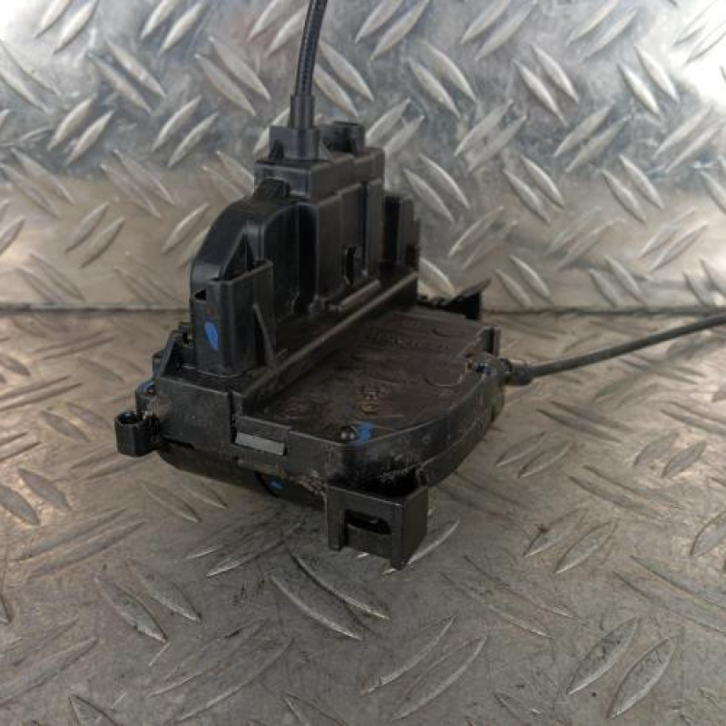 Serrure avant gauche RENAULT MEGANE 3