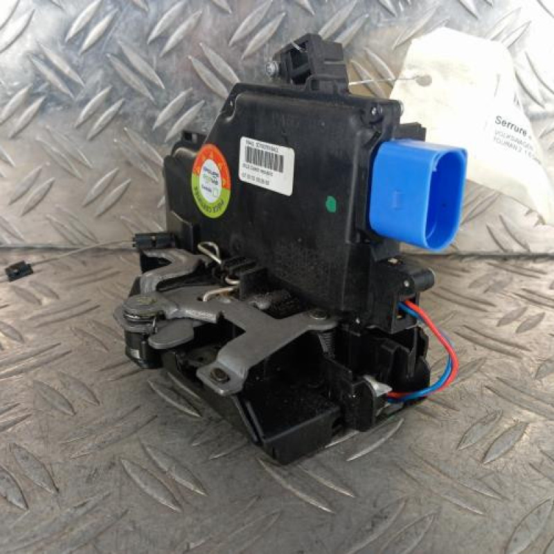 Serrure avant droit VOLKSWAGEN TOURAN 2