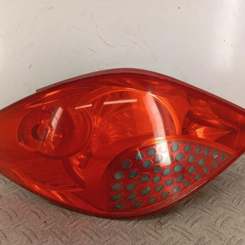 Feu arriere principal gauche (feux) PEUGEOT 207 Feu arriere principal gauche (feux) PEUGEOT 207