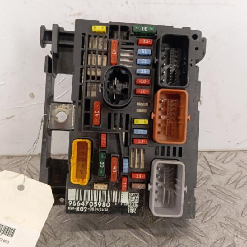 Boitier servitude moteur (BSM) PEUGEOT 407 Boitier servitude moteur (BSM) PEUGEOT 407