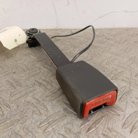 Attache ceinture avant gauche RENAULT CLIO 3 Photo n°1