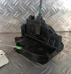 Serrure arriere droit NISSAN QASHQAI 1