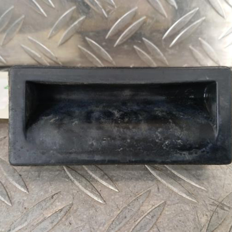 Poignee hayon VOLKSWAGEN TOURAN 2 Poignee hayon VOLKSWAGEN TOURAN 2