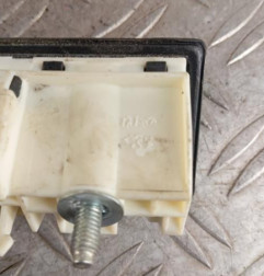 Poignee hayon VOLKSWAGEN TOURAN 2 Photo n°3